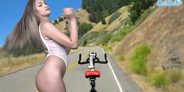 blonde,dildo,masturbation,orgasm,webcam,workout
