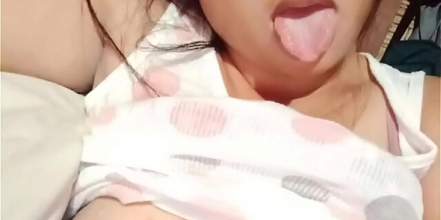 boobs,molten,teen